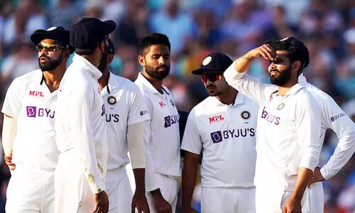 ഒരു ദിനം ബാക്കി: ഇന്ത്യക്ക്​ ജയിക്കാൻ പത്ത്​ വിക്കറ്റ്​വേണം, ഇംഗ്ലണ്ടിന്​ 291 റൺസും