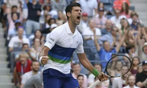 യു.എസ്​ ഓപൺ: ബാ​ർ​തി വീ​ണു; ദ്യോ​കോവിച്​ മു​ന്നോ​ട്ട്​