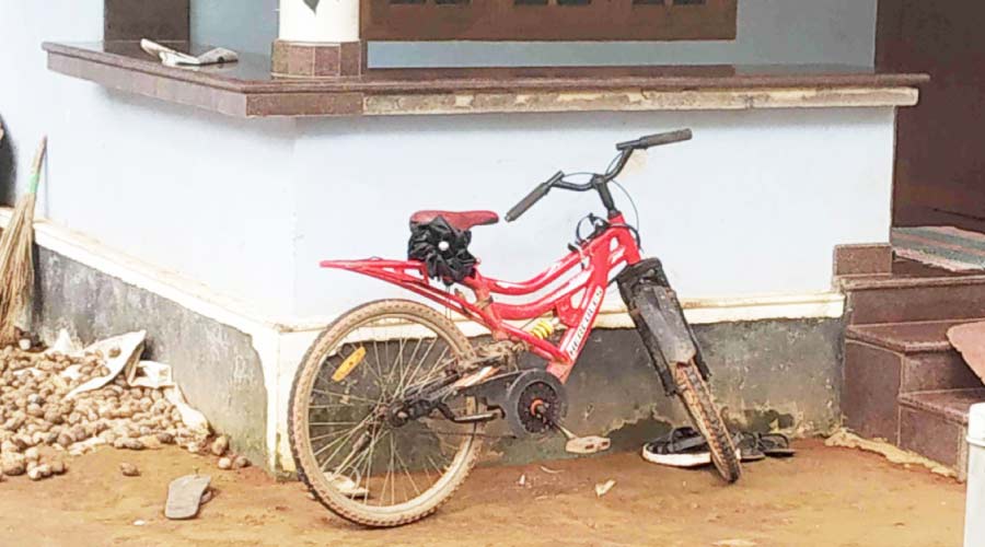 വായോളി വീട്ടുമുറ്റത്ത് ഇനി ഹാഷിമിെൻറ കളിചിരിയില്ല വായോളി വീട്ടുമുറ്റത്ത് ഇനി ഹാഷിമിെൻറ കളിചിരിയില്ല