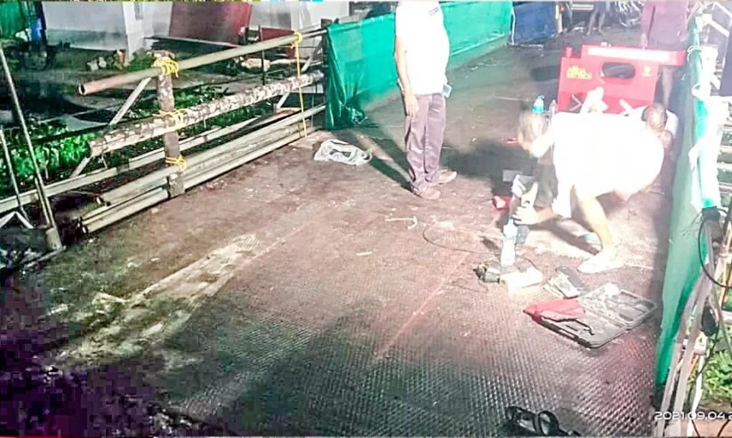 ലോറി കയറി തകർന്ന പൊങ്ങ താൽക്കാലികപാലം പുനർനിർമിച്ചു; ഗ​താ​ഗ​തം പു​നഃ​സ​ഥാ​പി​ച്ചു