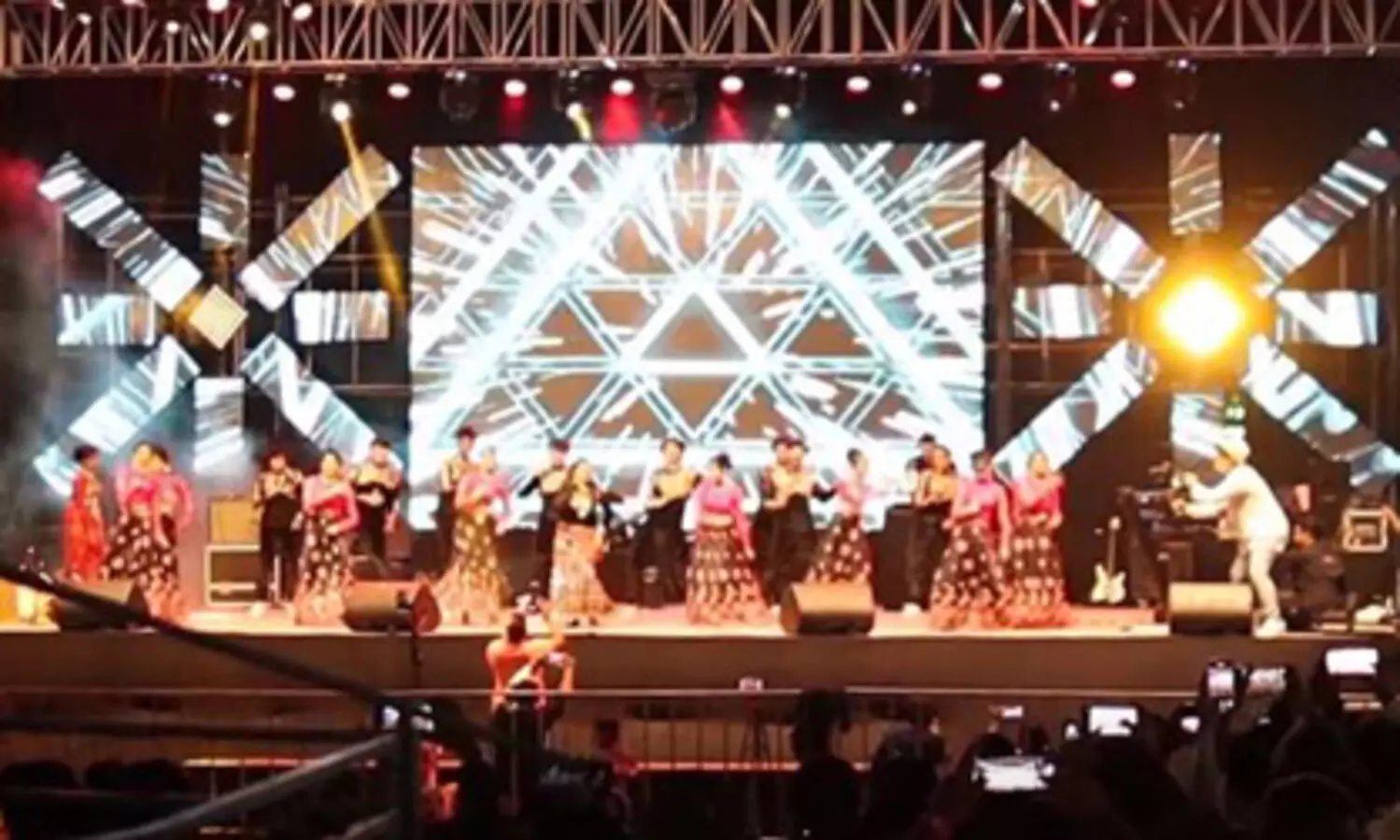 ജിദ്ദയിലെ ഇന്ത്യൻ പ്രവാസികളെ ആവേശത്തിലേറ്റി ഇന്ത്യൻ നൈറ്റ് അരങ്ങേറി