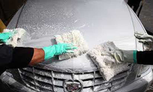 കാര്‍ വാഷ്​ തൊഴിലാളികൾ തമ്മിൽ തർക്കം; ഒരാൾക്ക്​ കുത്തേറ്റു