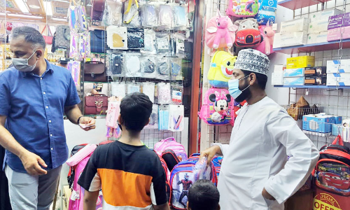 സ്വദേശി സ്​കൂളുകൾ 19ന്​ തുറക്കും; ഉണരാതെ വിപണി