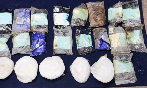 ഒമാനിൽ വൻ മയക്കുമരുന്ന്​ വേട്ട; എട്ടു പേർ അറസ്​റ്റിൽ