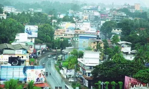 പെരിന്തൽമണ്ണയിൽ രണ്ട് ബസ് സ്റ്റാൻഡ് കൂടി; ഇന്നുമുതൽ പുതിയ ഗതാഗതക്രമം പെരിന്തൽമണ്ണയിൽ രണ്ട് ബസ് സ്റ്റാൻഡ് കൂടി; ഇന്നുമുതൽ പുതിയ ഗതാഗതക്രമം