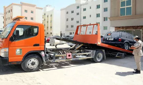 പൊടിപിടിച്ച വാഹനങ്ങൾ പിടിച്ചെടുത്ത്​ ഷാർജ നഗരസഭ