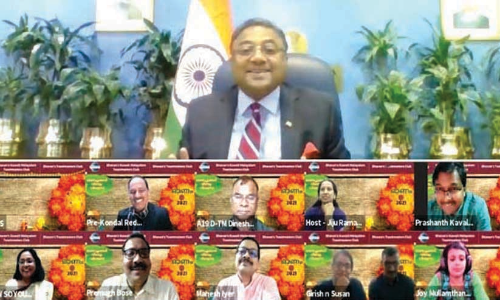 ഭ​വ​ൻ​സ് ടോ​സ്​​റ്റ്​ മാ​​സ്​​റ്റേ​ഴ്​​സ്​ ക്ല​ബ് ഓ​ണാ​ഘോ​ഷം