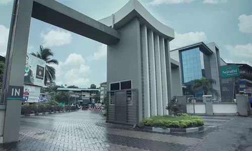 santhi hospital omassery