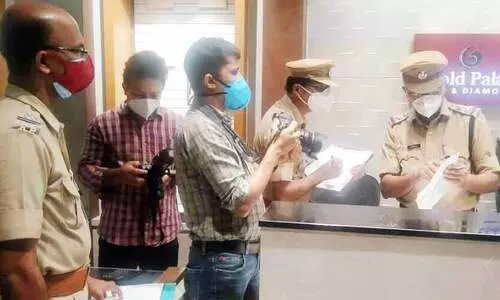 ഗോൾഡ്​ പാലസ്​ നിക്ഷേപതട്ടിപ്പ്: കല്ലാച്ചി ജ്വല്ലറിയിൽ 50 പവൻ മാത്രം