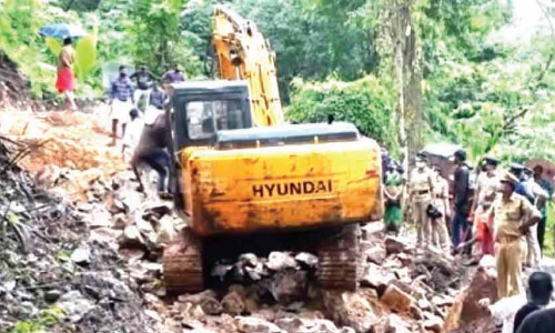 കരിങ്കൽ ക്വാറി പ്രവർത്തനം നാട്ടുകാർ തടഞ്ഞു