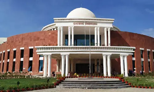 ഝാർഖണ്ഡ് നിയമസഭയിൽ നമസ്കാര മുറി; പ്രതിഷേധവുമായി ബി.ജെ.പി ഝാർഖണ്ഡ് നിയമസഭയിൽ നമസ്കാര മുറി; പ്രതിഷേധവുമായി ബി.ജെ.പി