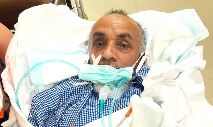 പ​രി​ക്കേ​റ്റ് ചി​കി​ത്സ​യി​ലാ​യി​രു​ന്ന സ​ന്തോ​ഷ്‌ കു​മാ​ർ നാ​ട്ടി​ലെ​ത്തി