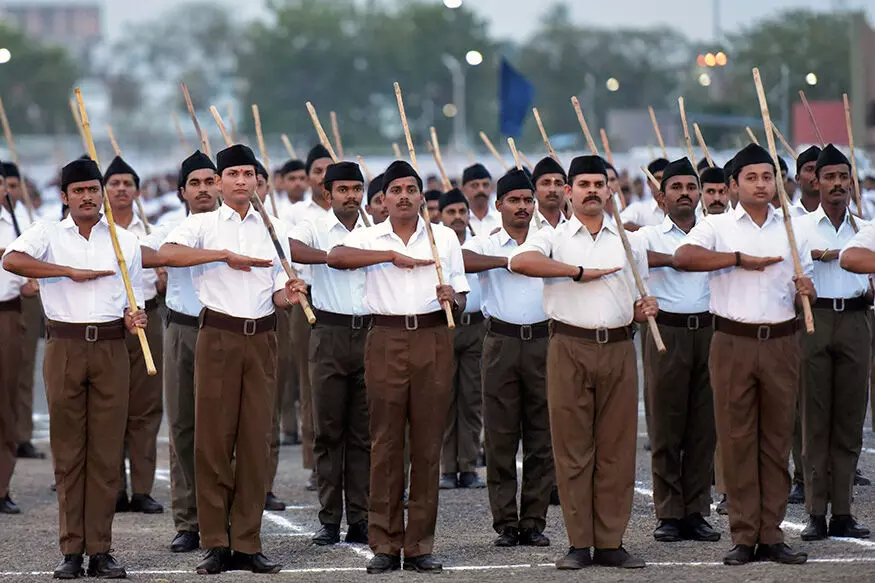 മതപരിവർത്തനം അവസാനിപ്പിക്കണമെന്ന് ആർ.എസ്.എസ് മതപരിവർത്തനം അവസാനിപ്പിക്കണമെന്ന് ആർ.എസ്.എസ്