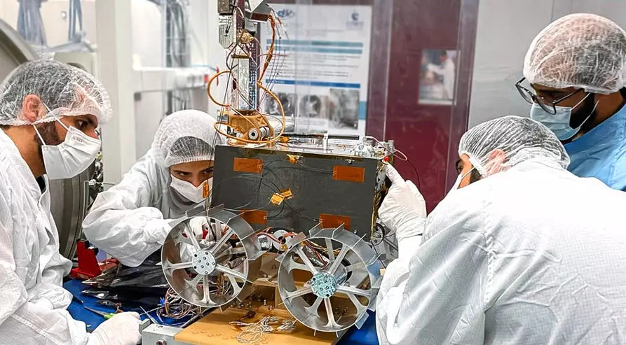 റാശിദ് റോവറിെൻറ തീവ്ര താപനിലയിലെ പരിശോധന വിജയം റാശിദ് റോവറിെൻറ തീവ്ര താപനിലയിലെ പരിശോധന വിജയം