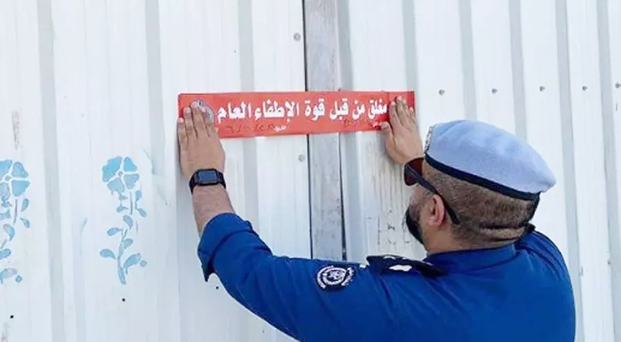 അഗ്നിശമന സംവിധാനങ്ങളില്ല: അഞ്ചു സ്ഥാപനങ്ങൾ അടപ്പിച്ചു അഗ്നിശമന സംവിധാനങ്ങളില്ല: അഞ്ചു സ്ഥാപനങ്ങൾ അടപ്പിച്ചു