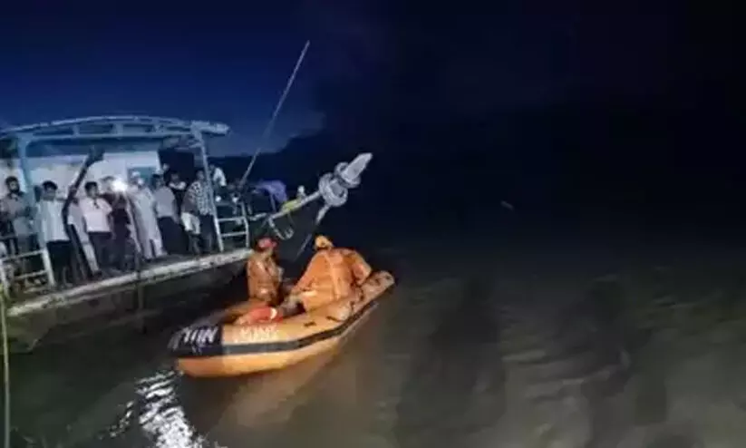 8921-assam-boat-acciden2t.jpg 8921-assam-boat-acciden2t.jpg