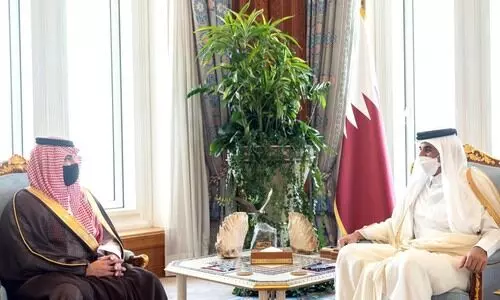 സൗദി ആഭ്യന്തരമന്ത്രി ഖത്തർ അമീറിനെ സന്ദർശിച്ചു സൗദി ആഭ്യന്തരമന്ത്രി ഖത്തർ അമീറിനെ സന്ദർശിച്ചു