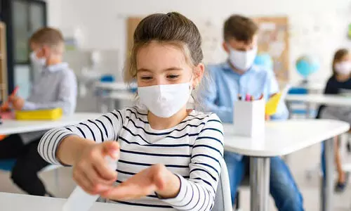 വാക്​സിനെടുത്ത വിദ്യാർഥികൾക്കും അധ്യാപകർക്കും പി.സി.ആർ പരിശോധന സൗജന്യം