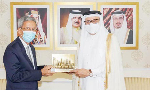 ഇ​ന്തോ​നേ​ഷ്യ​ൻ അം​ബാ​സ​ഡ​​ർ​ക്ക്​ വി​ദേ​ശ​കാ​ര്യ മ​ന്ത്രാ​ല​യം യാ​ത്ര​യ​യ​പ്പ്​ ന​ൽ​കി