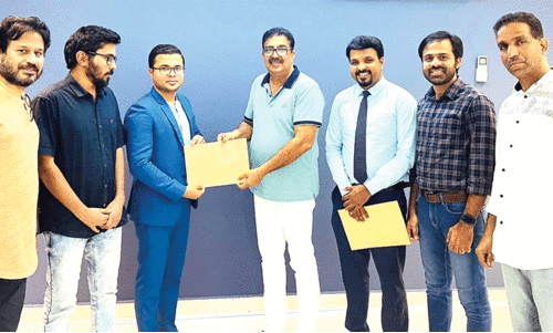 പു​സ്​​ത​ക​ശേ​ഖ​ര​ണ​വു​മാ​യി ഗ്രെ​യ്‌​സ് ഖ​ത്ത​ര്‍ പ്ര​ചാ​ര​ണം