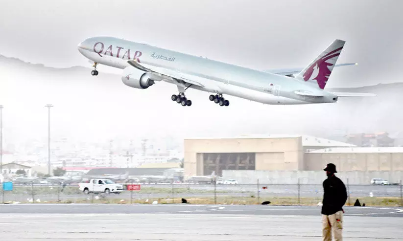 കാബൂളിൽനിന്ന്​ ടേക്ക്​ ഓഫ്​; ആദ്യ യാത്ര വിമാനം പറന്നുയർന്നു