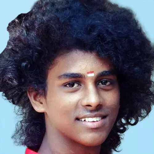 വാ​ഹ​നാ​പ​ക​ട​ത്തി​ൽ പ​രി​ക്കേ​റ്റ് ചി​കി​ത്സ​യി​ലാ​യി​രു​ന്ന യു​വാ​വ് മ​രി​ച്ചു