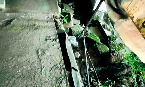 വി​ക​സ​ന ത​ട​സ്സ​ങ്ങ​ൾ​ക്ക് പ​രി​ഹാ​രം തേ​ടി പ​ര​പ്പ​ന​ങ്ങാ​ടി​യി​ൽ സ​ർ​വ​ക​ക്ഷി യോ​ഗം