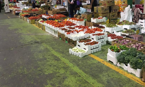 കാ​പി​റ്റ​ൽ മു​നി​സി​പ്പ​ൽ സം​ഘം സെ​ൻ​ട്ര​ൽ മാ​ർ​ക്ക​റ്റ്​ സ​ന്ദ​ർ​ശി​ച്ചു