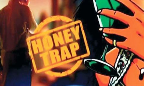 വ​യോ​ധി​ക​നെ ഹ​ണി ട്രാ​പ്പി​ൽ കു​രു​ക്കി പ​ണം ത​ട്ടി​യ സംഭവം: പ്രതികൾ കസ്​റ്റഡിയിൽ