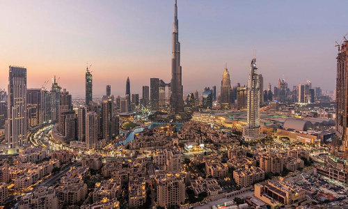 ഡ്രാ​ഗ​ൺ ആ​ൻ​ഡ് ഫീ​നി​ക്‌​സ് പ്ര​ദ​ർ​ശ​നം തു​ട​ങ്ങി