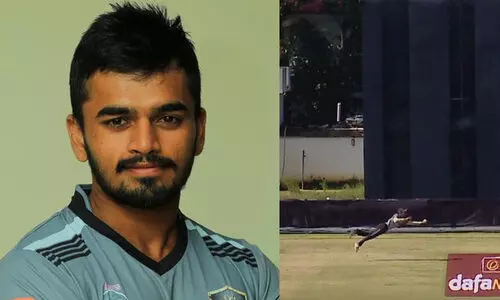 ഇത്​ അത്യുജ്ജ്വലം, കേരള ക്രിക്കറ്റിലെ മികച്ച ക്യാച്ചുകളിലൊന്നുമായി കൃഷ്​ണപ്രസാദ്-VIDEO