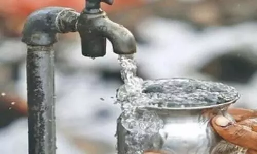 മകളുടെ വിവാഹ സമ്മാനമായി കുടിവെള്ള ക്ഷാമം പരിഹരിക്കാൻ സഹായം മകളുടെ വിവാഹ സമ്മാനമായി കുടിവെള്ള ക്ഷാമം പരിഹരിക്കാൻ സഹായം