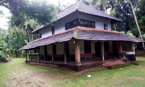 മലബാർ സമര വീര സ്മരണകൾ ബാക്കിയാക്കിയൊരു തറവാട് വീട്