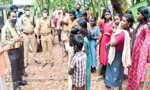 പ​ട്ടി​ക വ​ർ​ഗ കോ​ള​നി​ക​ളി​ലെ സൗ​ക​ര‍്യ​മി​ല്ലാ​യ്​​മ  ഇ​ട​പെ​ടു​മെ​ന്ന്​ ബാ​ലാ​വ​കാ​ശ ക​മീ​ഷ​ൻ