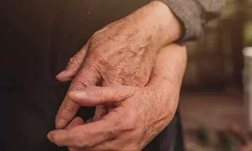 മകനെ ഭയന്ന് ആശുപത്രിയിൽ അഭയം തേടിയ വ​യോ​ ദ​മ്പ​തി​ക​ൾക്ക്​ സം​ര​ക്ഷ​ണം ഒ​രു​ക്കണമെന്ന്​ മ​നു​ഷ്യാ​വ​കാ​ശ ക​മീ​ഷ​ൻ