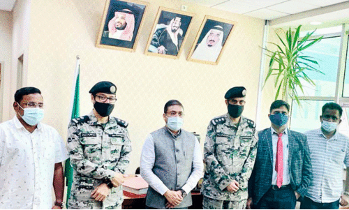 ഇന്ത്യൻ കോൺസുലേറ്റ് സംഘം അസീർ മേഖലയിലെ ജയിലുകൾ സന്ദർശിച്ചു ഇന്ത്യൻ കോൺസുലേറ്റ് സംഘം അസീർ മേഖലയിലെ ജയിലുകൾ സന്ദർശിച്ചു