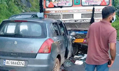 ചുരം അപകടം: പരിക്കേറ്റവരെ ആരും തിരിഞ്ഞുനോക്കിയില്ല