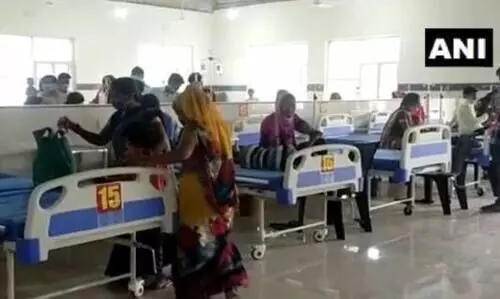 കിടക്കക്കായി കാത്തു നിന്നത്​ അഞ്ചു മണിക്കൂർ; യു.പിയിൽ പനിബാധിച്ച അഞ്ചു വയസുകാരൻ ചികിത്സ കിട്ടാതെ മരിച്ചു