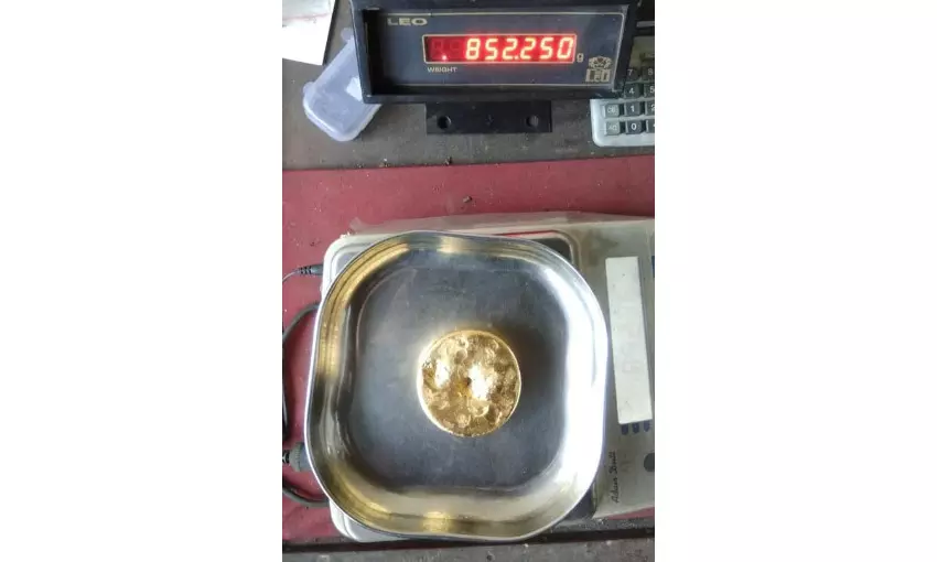 കരിപ്പൂരിൽ 1.81 കോടിയുടെ സ്വർണം പിടികൂടി കരിപ്പൂരിൽ 1.81 കോടിയുടെ സ്വർണം പിടികൂടി