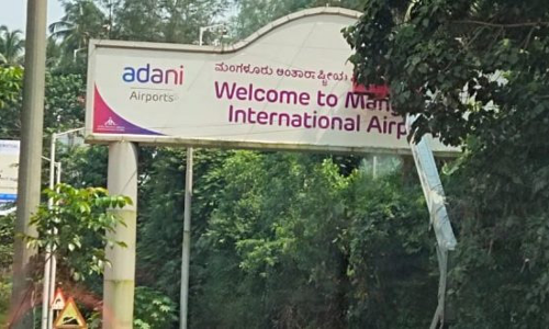 എയർപോർട്ട് ബോർഡുകളിൽനിന്ന് അദാനിയുടെ പേര് ഒഴിവാക്കി