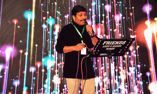 സംഗീതത്തെ പ്രണയിച്ച പ്രവാസത്തിന്‍റെ സ്വന്തം പാട്ടുകാരൻ