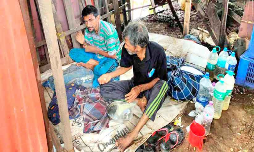 മനസ്സി​െൻറ താളംതെറ്റിയ മക​െൻറ ജീവന് കാവലായി മുഖ്​താര്‍