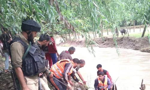കശ്മീരിൽ മേഘവിസ്ഫോടനം; മൂന്ന് കുട്ടികളുൾപ്പെടെ കുടുംബത്തിലെ നാലു പേർ മരിച്ചു