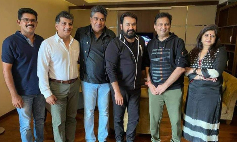 മിഷൻ കൊങ്കൺ; ഒടിയന് ശേഷം മോഹൻലാലും ശ്രീകുമാർ മേനോനും വീണ്ടും മിഷൻ കൊങ്കൺ; ഒടിയന് ശേഷം മോഹൻലാലും ശ്രീകുമാർ മേനോനും വീണ്ടും