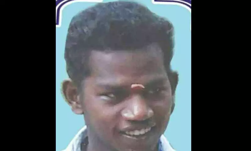 ബൈക്കപകടത്തിൽ യുവാവ് മരിച്ചു ബൈക്കപകടത്തിൽ യുവാവ് മരിച്ചു