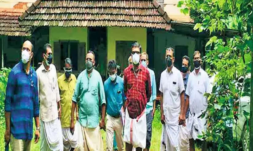 അ​ക്കി​ത്ത​ത്തി​ന്​ സ്​​മാ​ര​കം: മ​ന വി​ട്ടു​ന​ൽ​കും