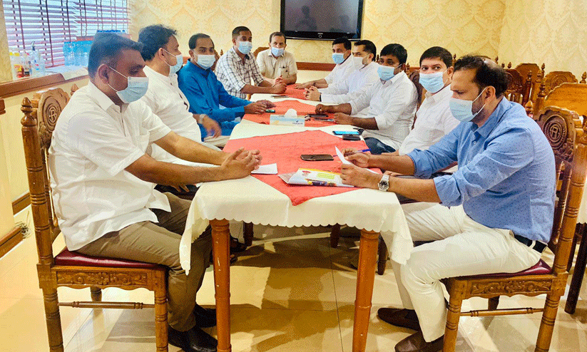 കോവിഡ് മരണം: പ്രവാസി കുടുംബങ്ങൾക്ക് സർക്കാർ സഹായം ലഭ്യമാക്കണം കോവിഡ് മരണം: പ്രവാസി കുടുംബങ്ങൾക്ക് സർക്കാർ സഹായം ലഭ്യമാക്കണം