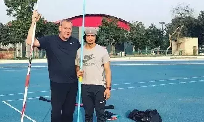 neeraj chopra with coach