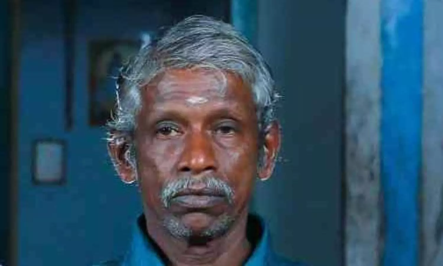 നിയന്ത്രണംവിട്ട ലോറിയിടിച്ച് റോഡരികില്‍ നിന്നിരുന്ന വയോധികന്‍ മരിച്ചു