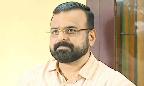 പിന്നിൽ നിന്ന് കുത്തേറ്റ് മരിക്കാൻ തയാറല്ല- കെ.പി അനിൽകുമാർ കോൺഗ്രസ് വിട്ടു